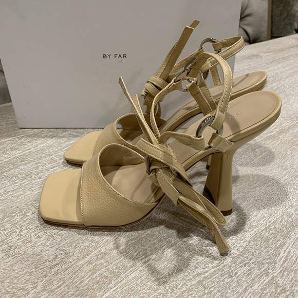 BY FAR Wrapped around Sandals - Picture 7 of 12